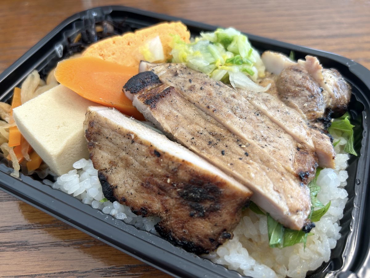 京大周辺のご飯　柿沼惣菜店　豚の柚庵焼き弁当