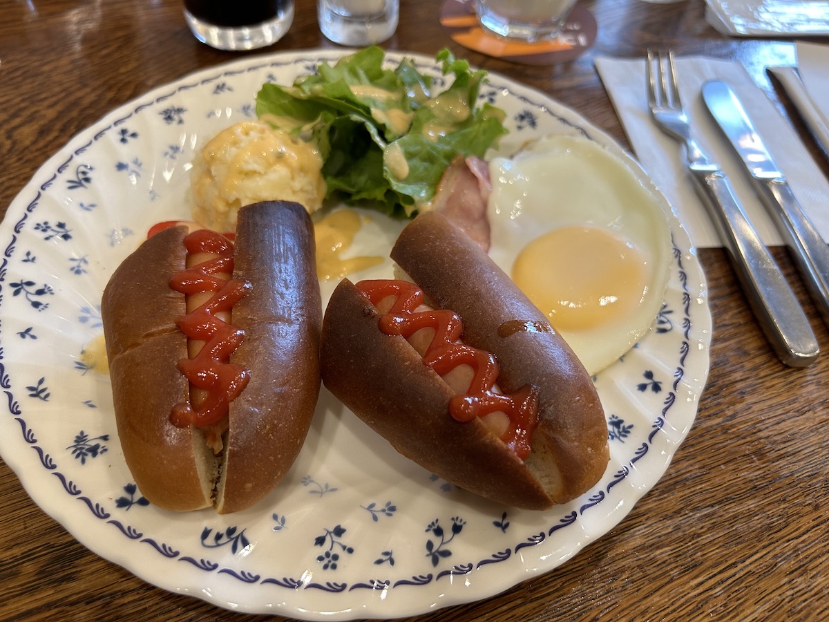 京大生のデート　カフェ　コーヒハウスマキ　ホットドッグ