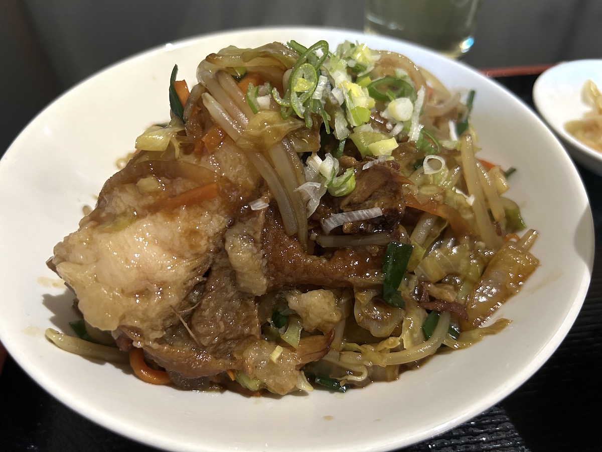 京大　ご飯　中華　七福屋　豚角煮丼