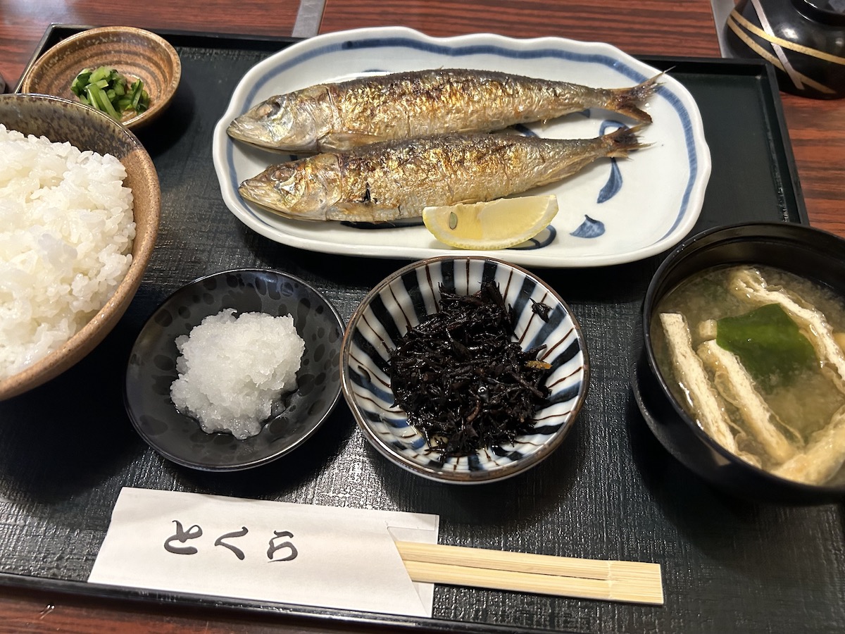 京大　ご飯　焼き魚定食　とくら