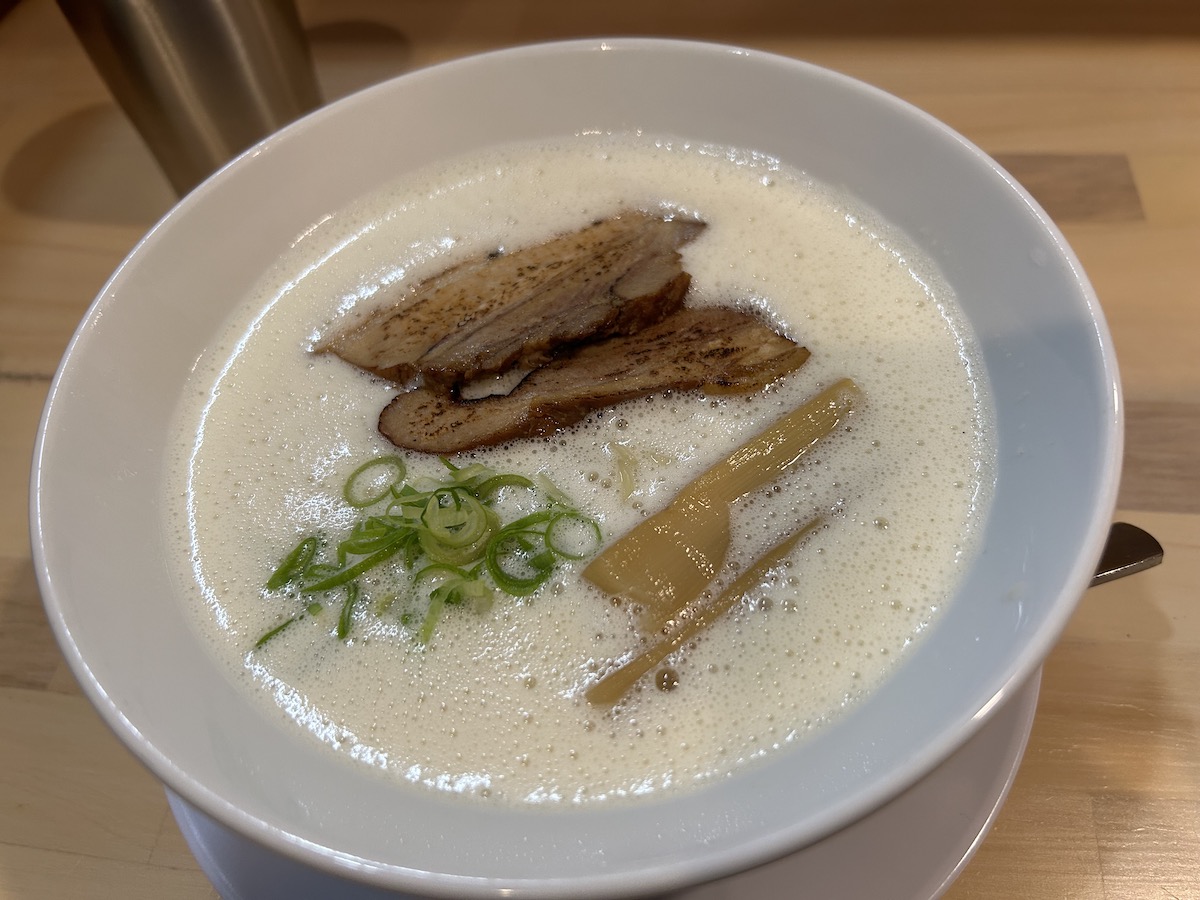 京大　ラーメン　麺屋やまひで　鶏白湯ラーメン